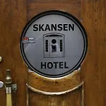 Vandrarhem Skansen *
